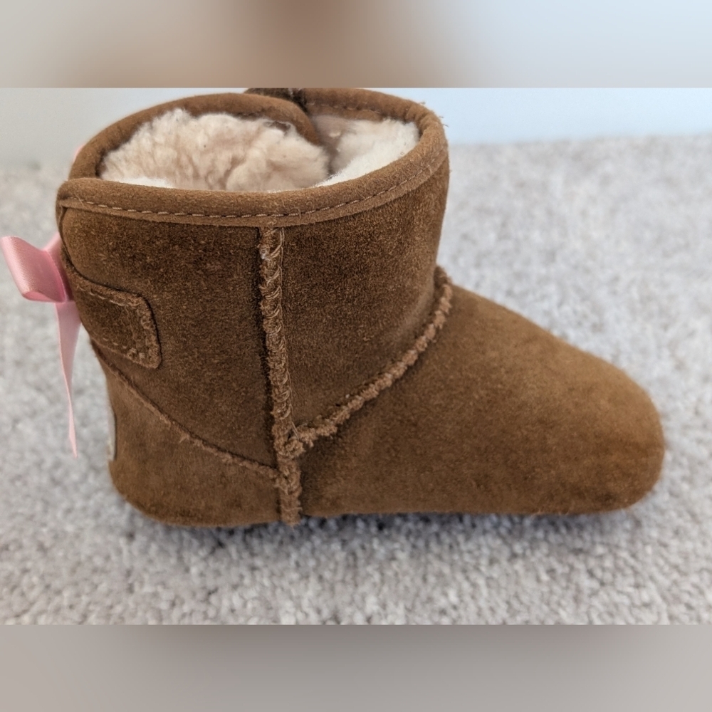 UGG Infant Jesse Bow II Bootie Chestnut Suede Pink Satin Bow Baby Size 4/5 - Picture 8 of 11